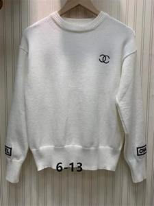 Chanel Women's Sweater 179